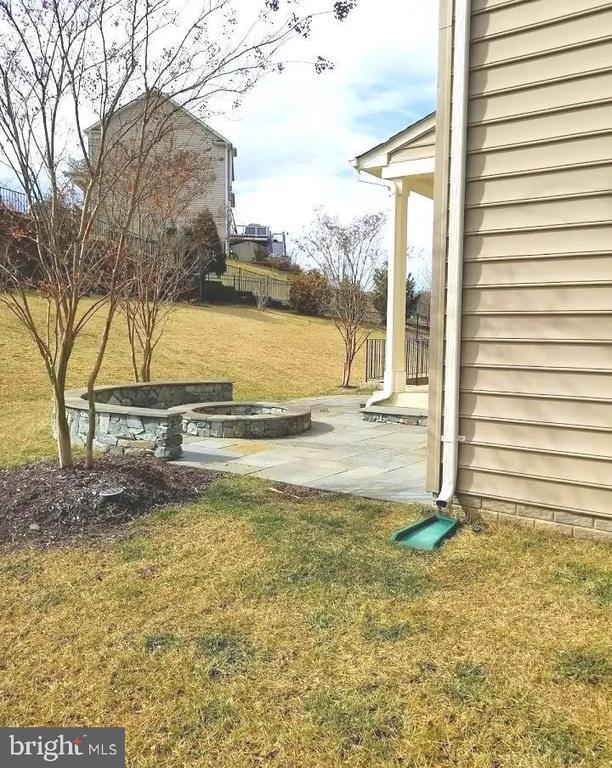 Building Photo - 141 Coachman Cir