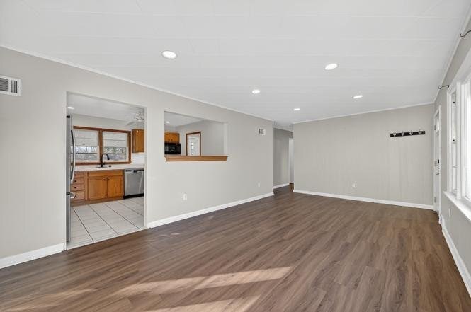 Building Photo - 7524 Virginian Dr