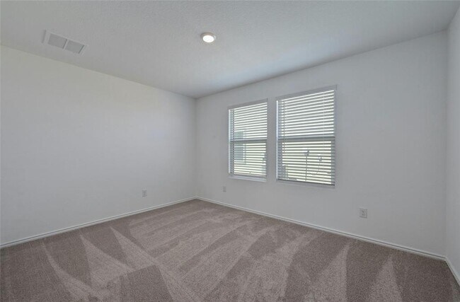 Building Photo - 203 Chapel Beck Dr