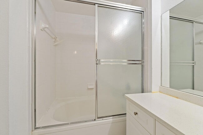 Building Photo - 2917 Tuscany Ct