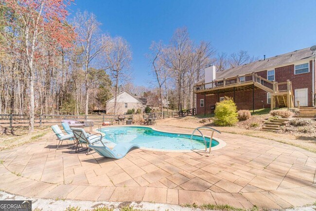 Building Photo - 6242 Huckleberry Ridge