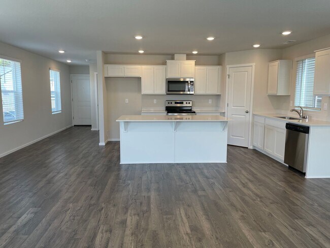 Building Photo - Stunning 4 Bed, 2.5 Bath Home with Premium Finishes, Spacious Layout, and Fenced Backyard!