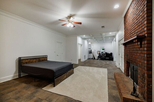 Building Photo - 580 Wolf Creek Trail