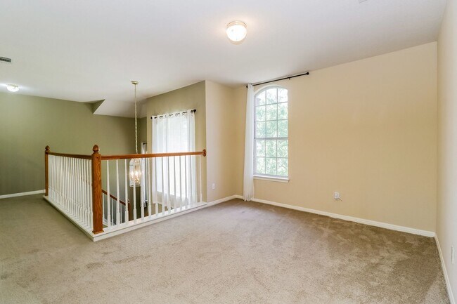 Building Photo - Amazing home ready to move in!