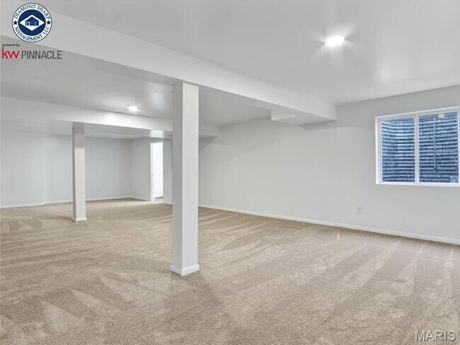 Building Photo - 1159 Lear Ln