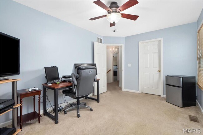 Building Photo - 1120 Gulfstream Way