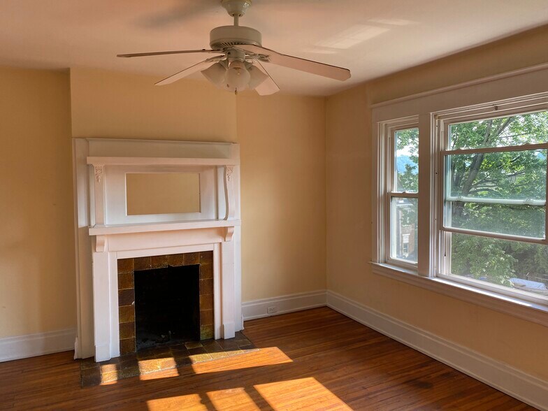 Dining room - 1619 Buena Vista St