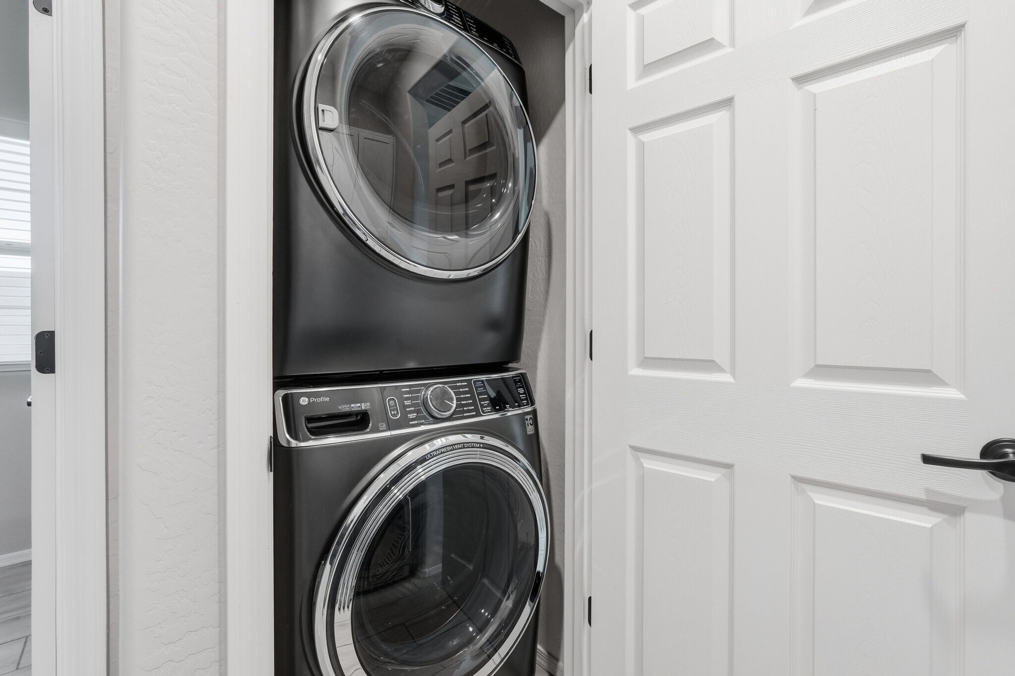 Building Photo - 3017 N Majestic Ct