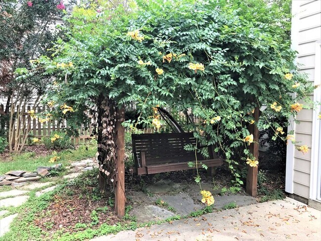 Building Photo - NW - Desirable Irving Park Two Story Home,...