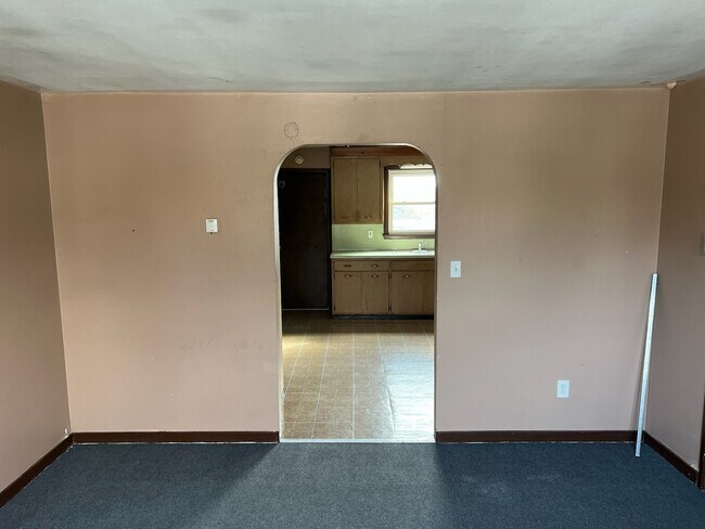 Building Photo - 519 East St
