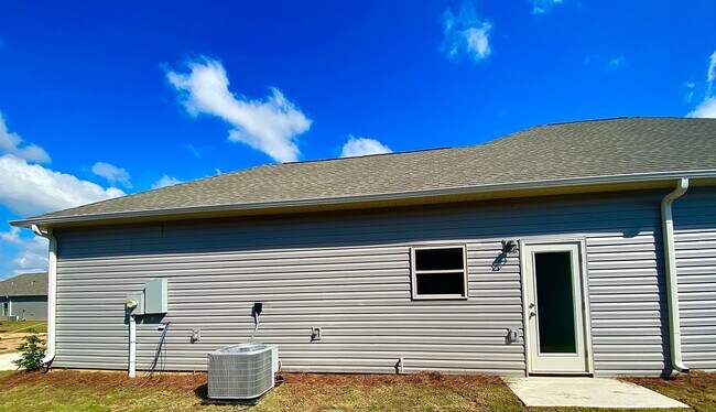 Building Photo - Home for Rent in Tuscaloosa, AL.... Coming Soon!!