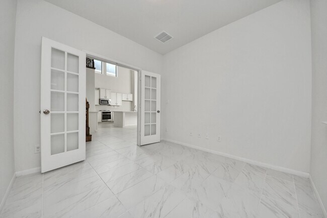 Building Photo - 24111 Golden Fallow Dr