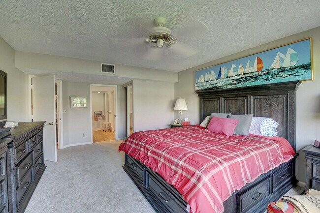 Building Photo - 15711 Loch Maree Ln