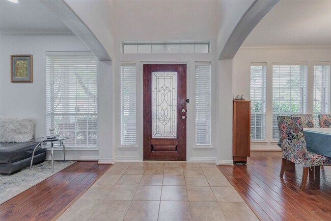 Building Photo - 26511 Cresent Cove Ln