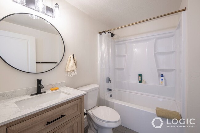 Building Photo - 7808 S 1000 E