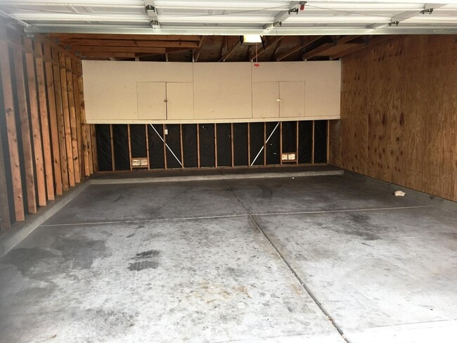 Building Photo - 860 Campbell Rd