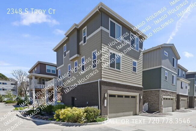 Building Photo - 2348 S Troy Ct