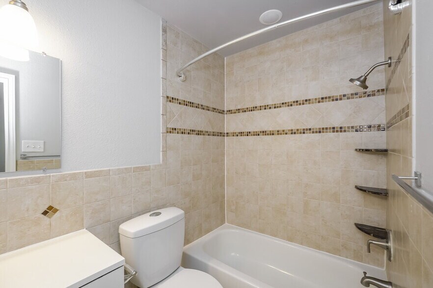 Building Photo - 5719 Myers Rd