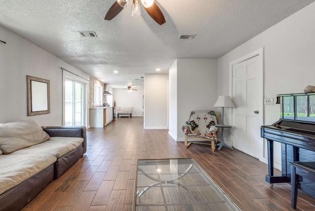 Building Photo - 11407 Rocky Mill Dr