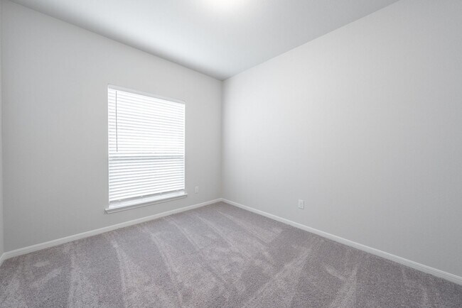 Building Photo - 4-Bedroom Temple Rental Near VA, Baylor Scott & White & Parks