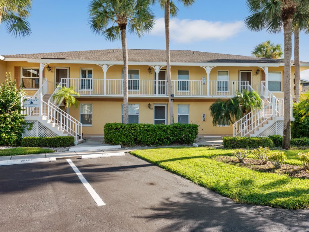 Building Photo - 1175 Mainsail Dr