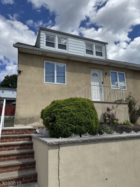 Primary Photo - 55 Jackson Ave