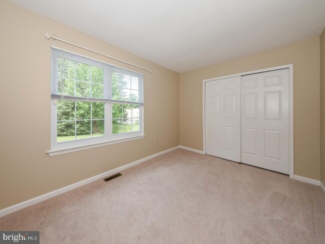 Building Photo - 252 Copper Beech Dr
