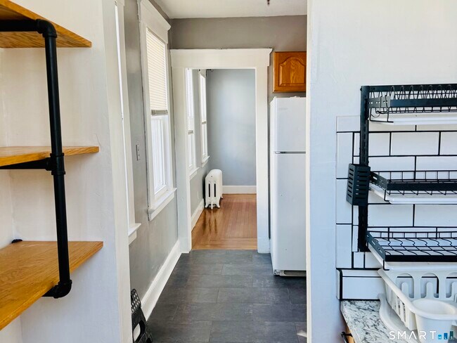 Building Photo - 1428 Dixwell Ave