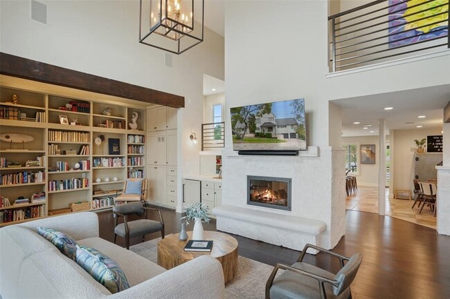 Building Photo - 29 Pascal Ln