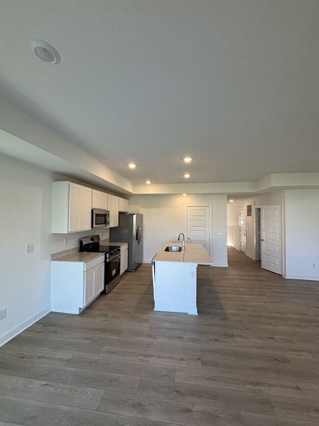 Building Photo - Be the first to call this home!