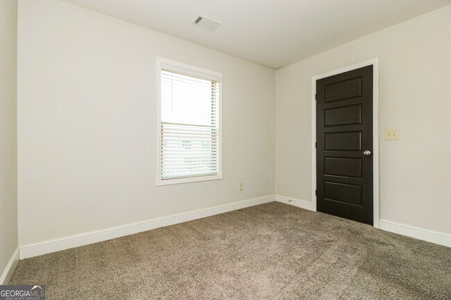 Building Photo - 787 Overlook Gln Dr