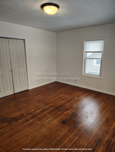 Building Photo - 4054 North Park Avenue