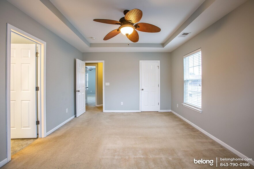 Building Photo - 113 Roadster Row