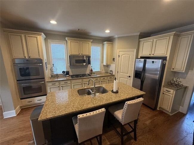 Building Photo - 1125 Walters Cir