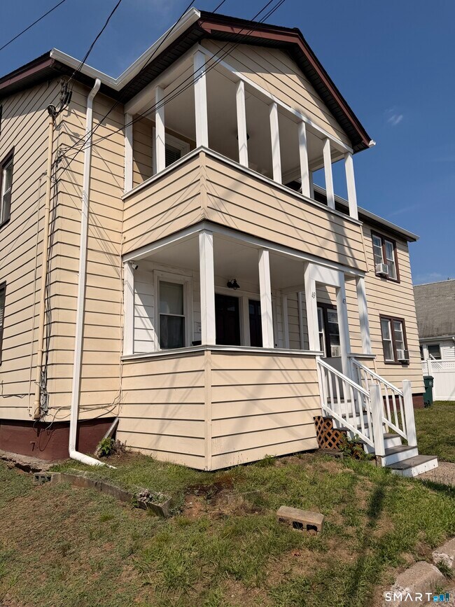 Building Photo - 47 Woodin St