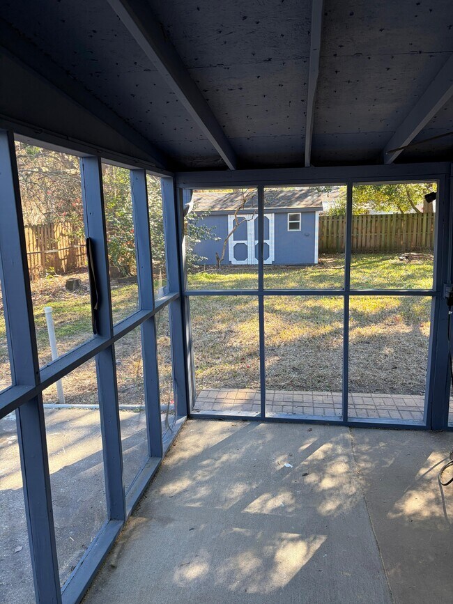 Building Photo - 4664 Blount Ave