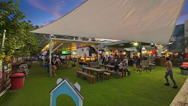 Building Photo - 2649 1/2 Dartmouth Ave N