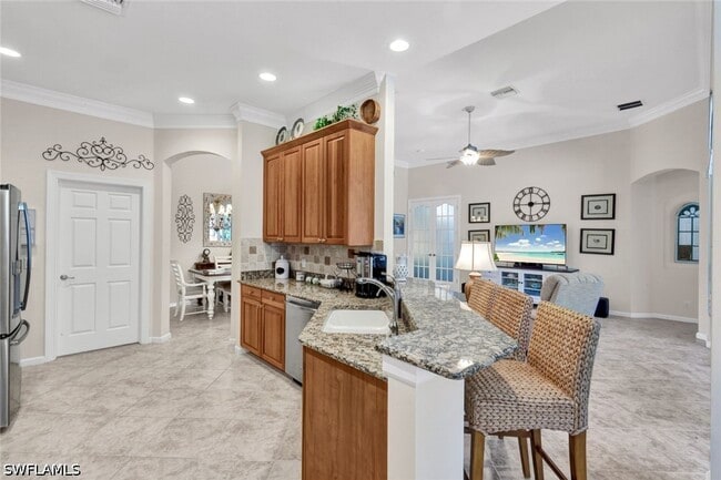 Building Photo - 16208 Parque Ln