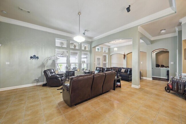 Building Photo - 2401 Harbor Chase Dr