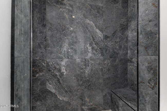 Building Photo - 12005 N Panorama Dr