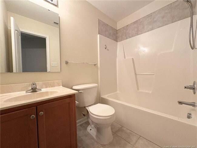 Building Photo - 207 Advance Dr