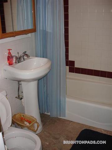 Building Photo - 27 Egremont Rd