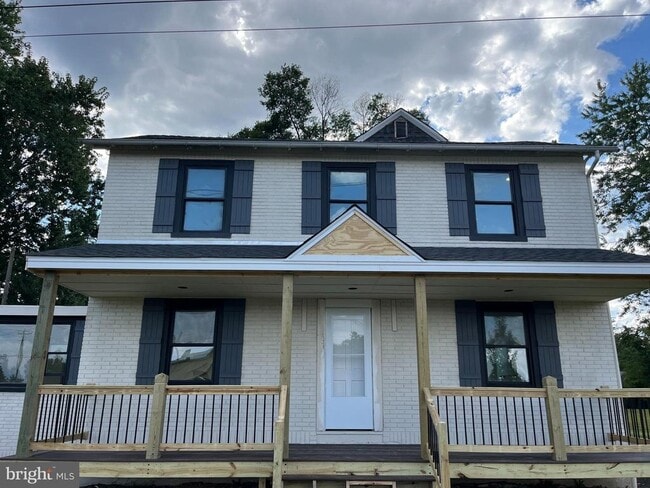 Building Photo - 924 Bethlehem Pike