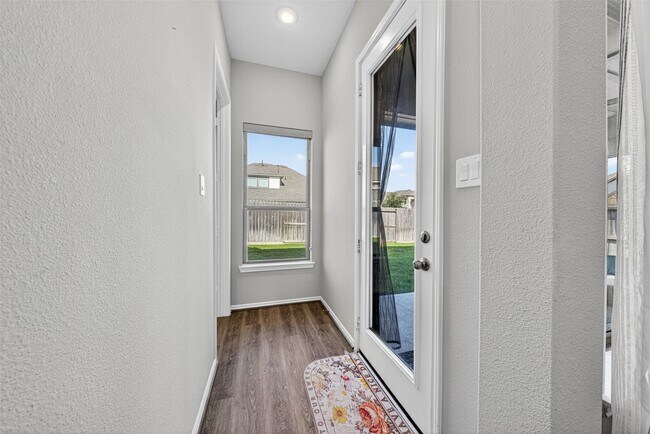 Building Photo - 10406 Talitha Trl