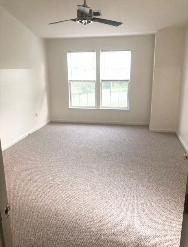 Building Photo - 7505 Calderon Ct