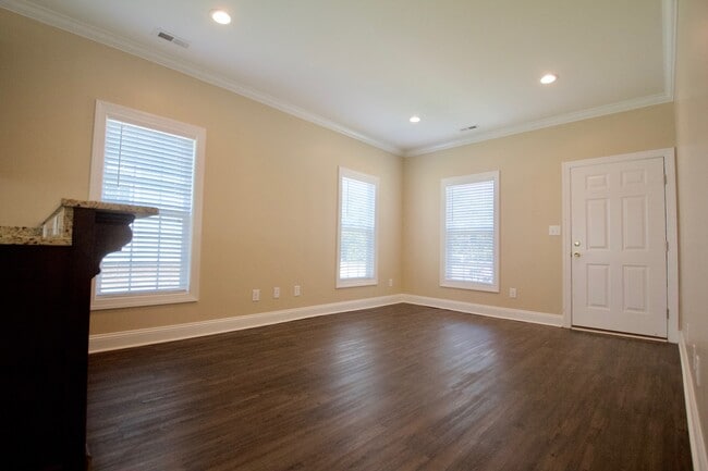 Building Photo - "Brand New Construction". Quiet Location, ...