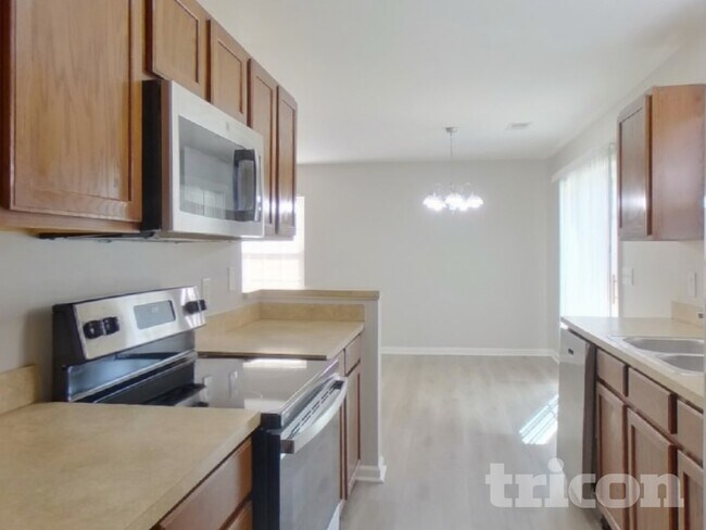 Building Photo - 258 Drooping Leaf Ln