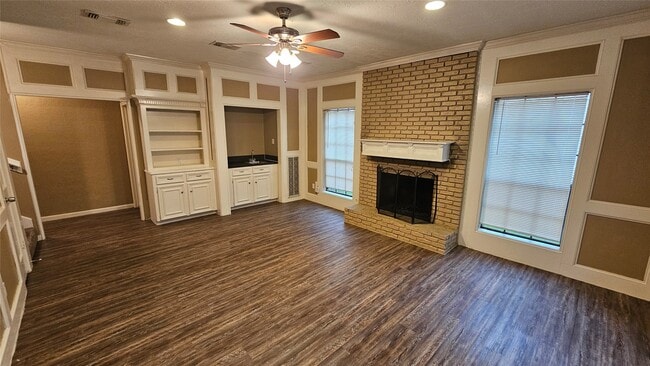 Building Photo - 14734 Treborway Dr