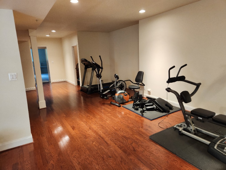 Building Photo - 14194 Platinum Dr