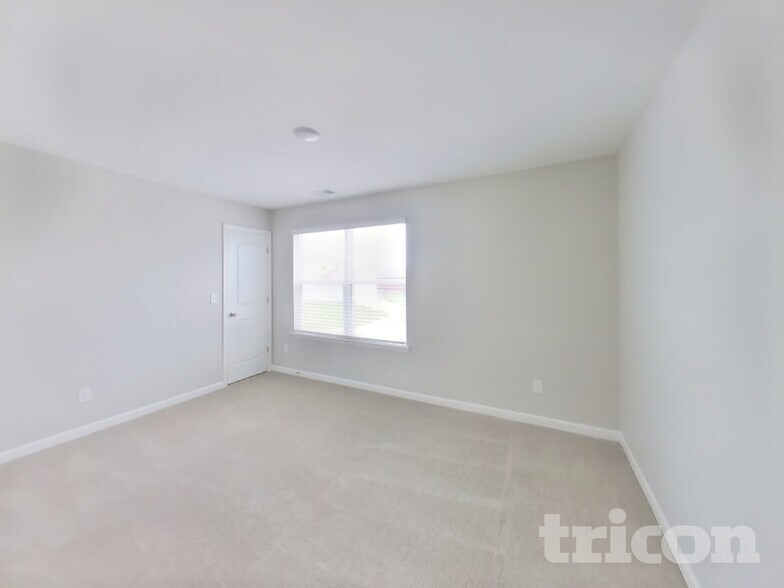 Building Photo - 2918 Beeswax St